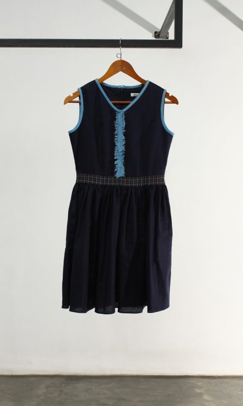 247c lekat dua dress
