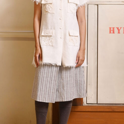 LEKAT Puyeh Woven Top with Four Pockets