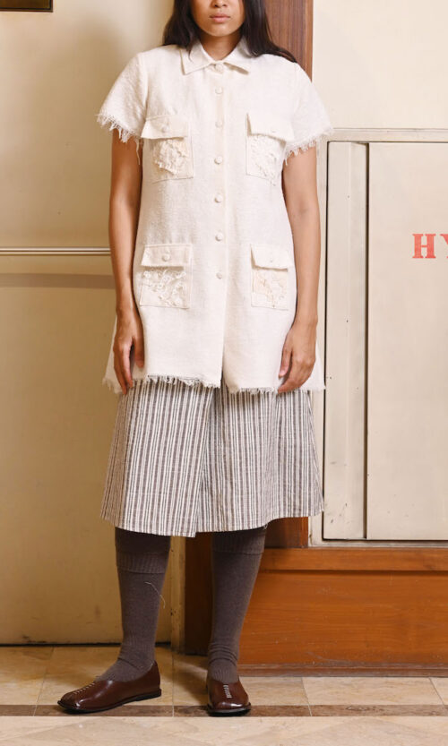 Puyeh Woven Top with Four Pockets