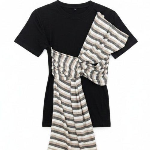 LEKAT DUA Patchwork Black T-Shirt