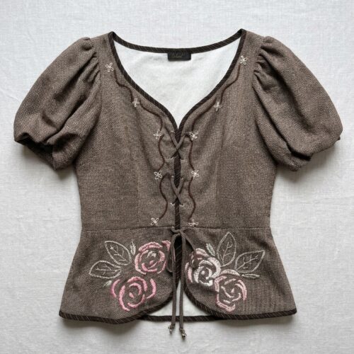 LEKAT Embroidered Puff-Sleeve Blouse